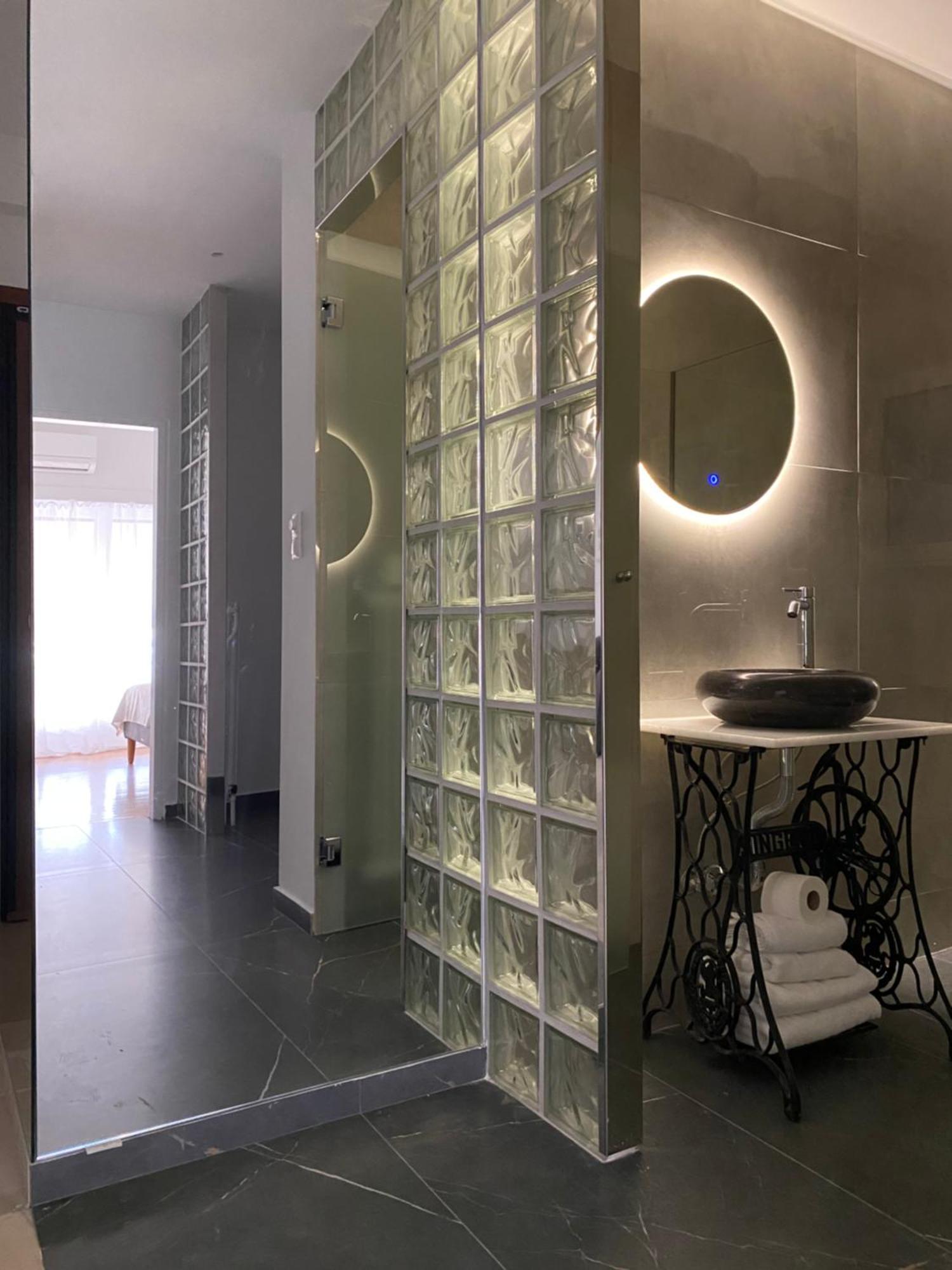 Marina Access Apartment Athens Ngoại thất bức ảnh